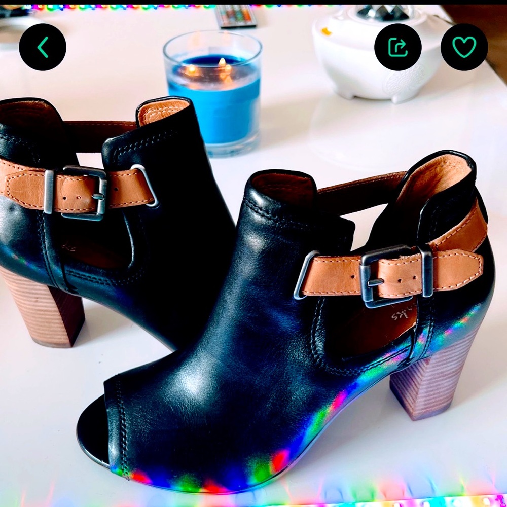 The most popular brand is Clark shoes nice work shoes go out shoes